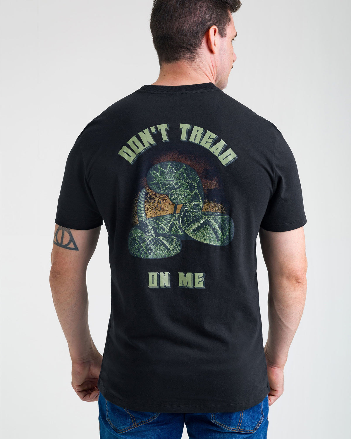 Camiseta Concept DTOM Classic 10 anos - Preta