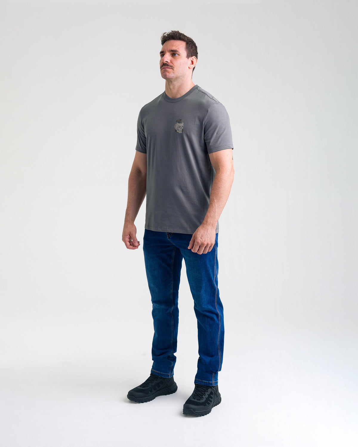 Camiseta Concept Give Me Coffee Masculina - Chumbo