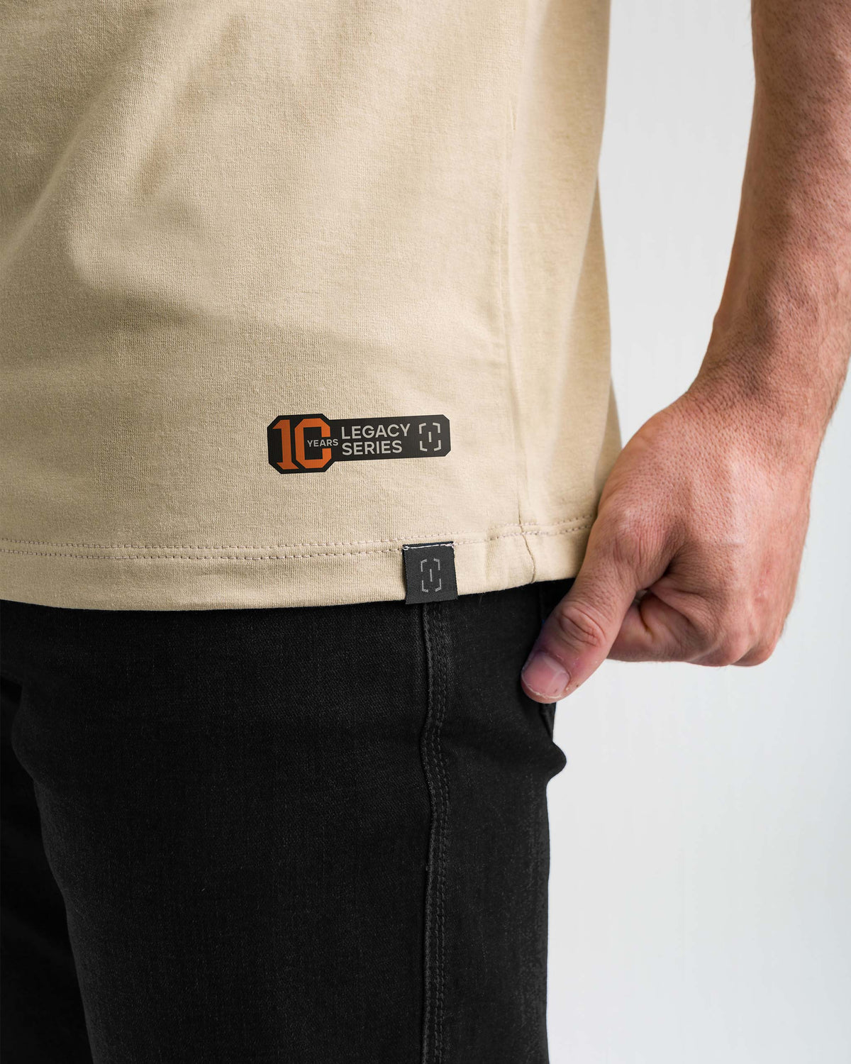 Camiseta Concept DTOM Classic 10 anos - Cáqui